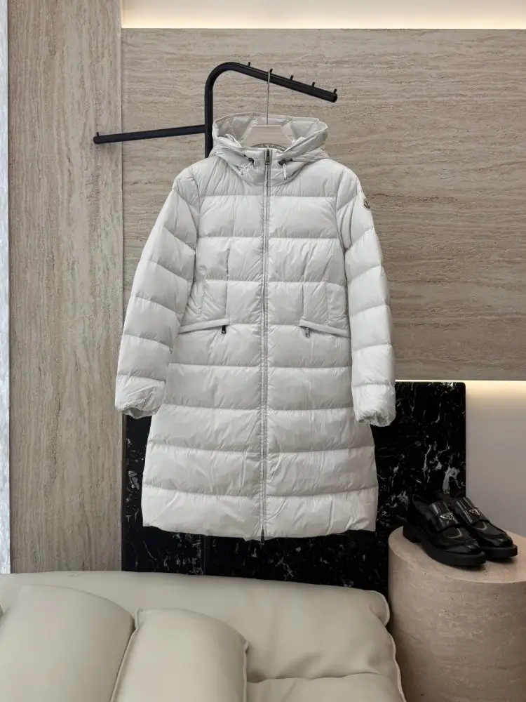 Moncler — Куртка пуховик женская