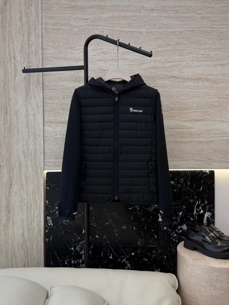 Moncler Куртка пуховик жіноча — Фото 1