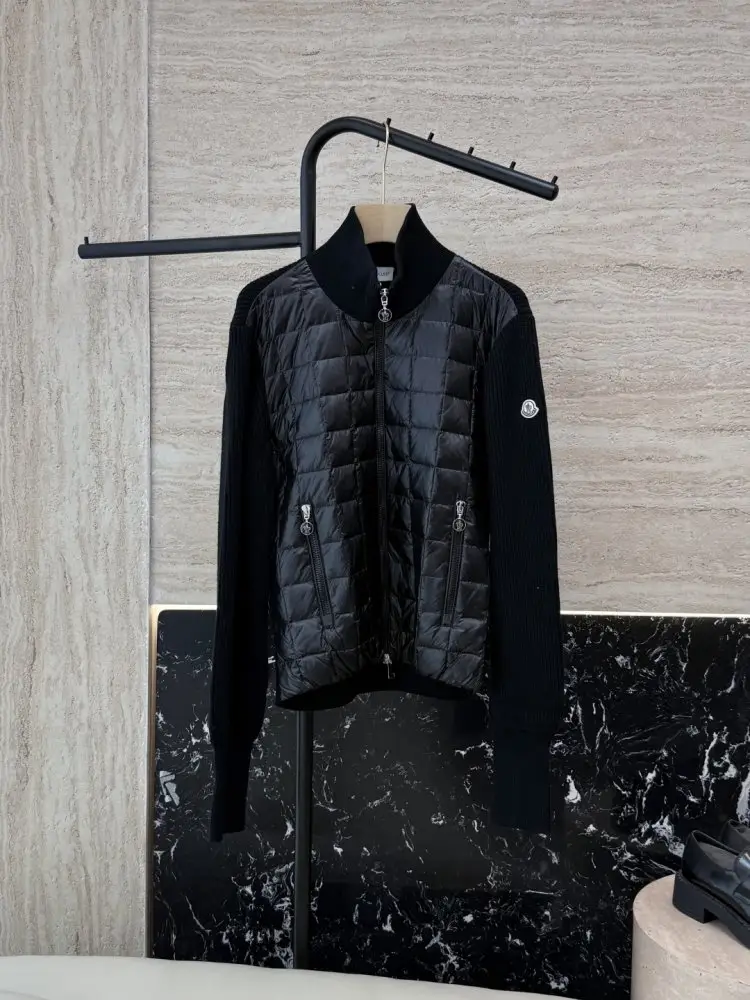 Moncler — Куртка пуховик жіноча