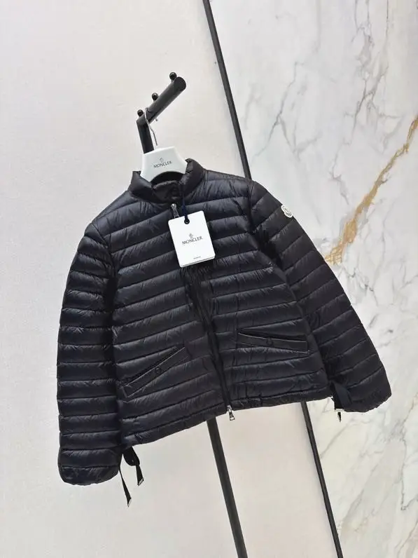 Moncler Куртка пуховик женская — Фото 2