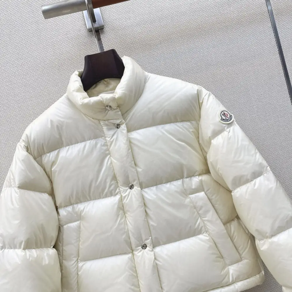 Moncler Куртка пуховик женская — Фото 2