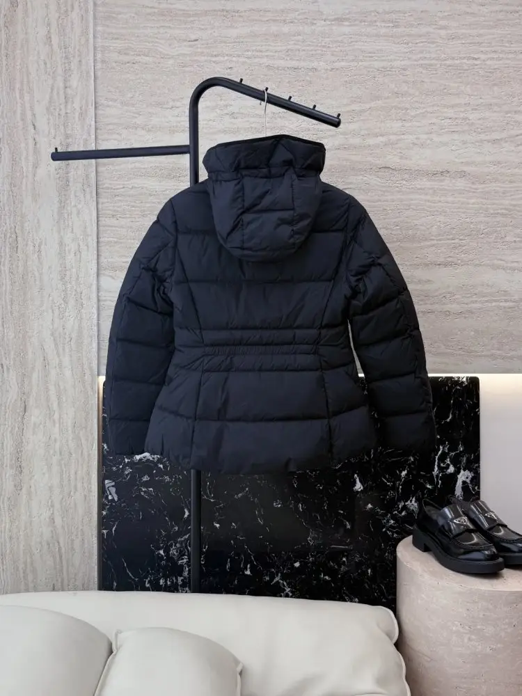 Moncler Куртка пуховик женская — Фото 2