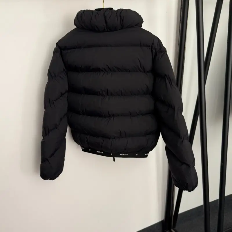 Moncler Куртка пуховик женская — Фото 3