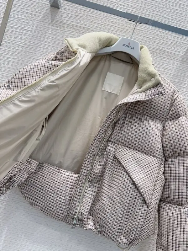 Moncler Куртка пуховик женская — Фото 3