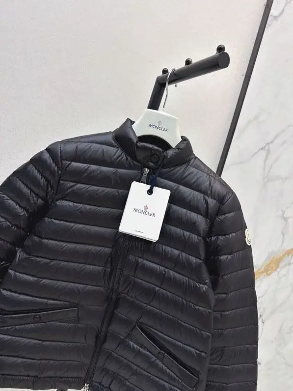 Moncler Куртка пуховик женская — Фото 3