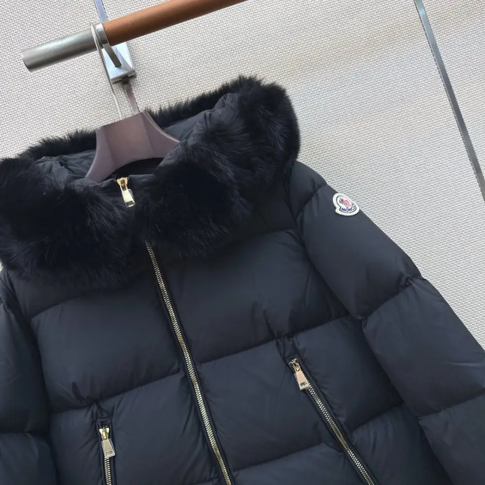 Moncler Куртка пуховик женская — Фото 3
