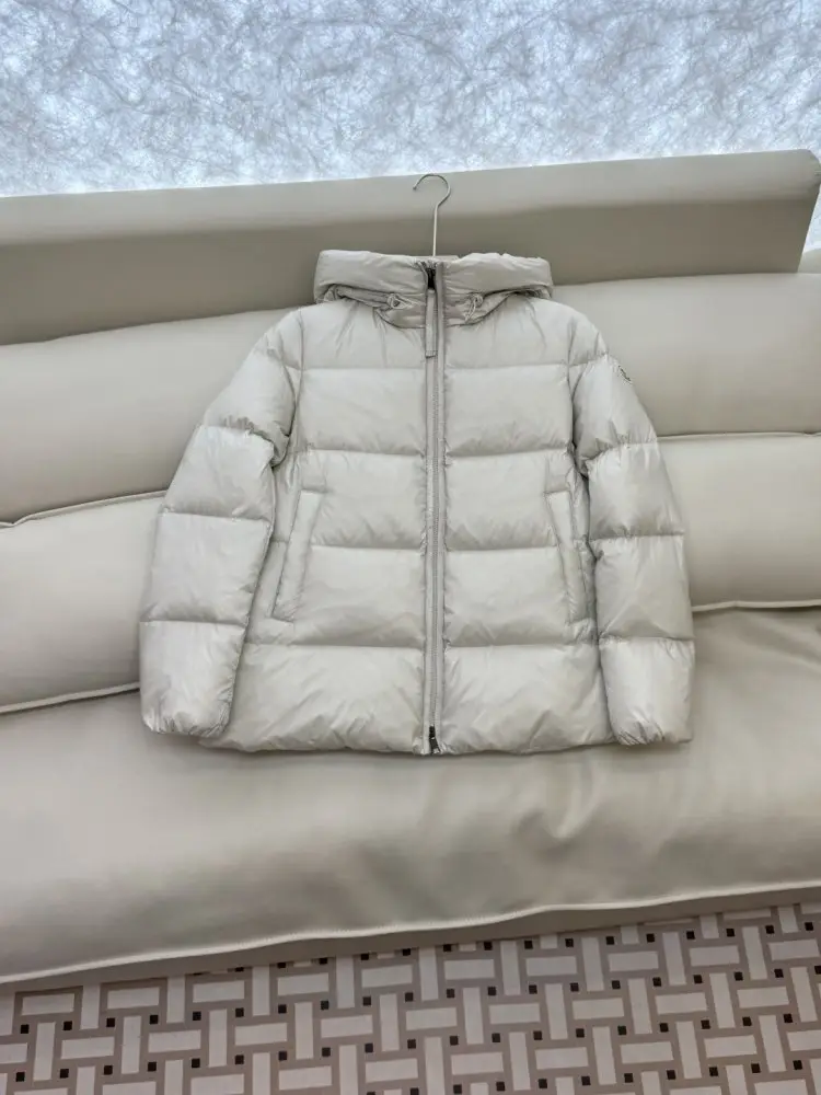 Moncler Jacket Down jacket women's — Photo 3