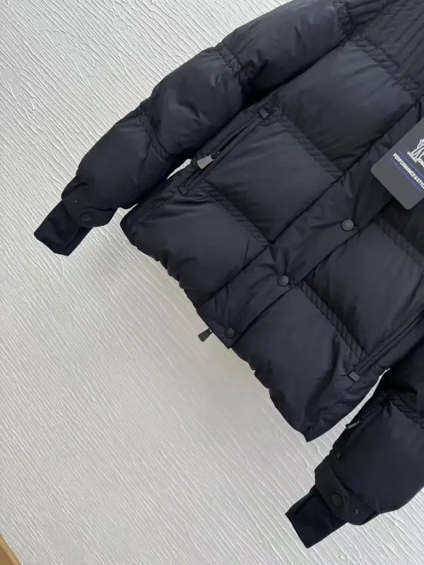 Moncler Jacket Down jacket women's — Photo 3