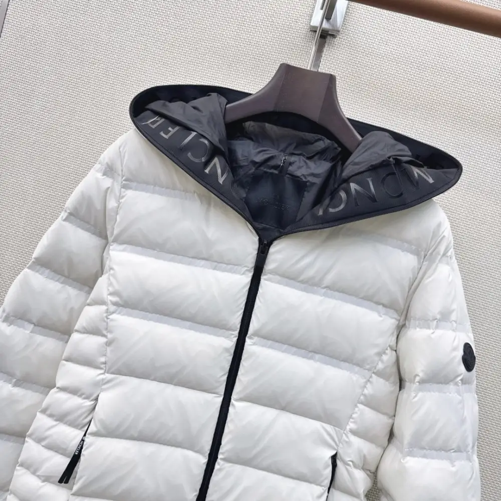 Moncler Куртка пуховик женская — Фото 3