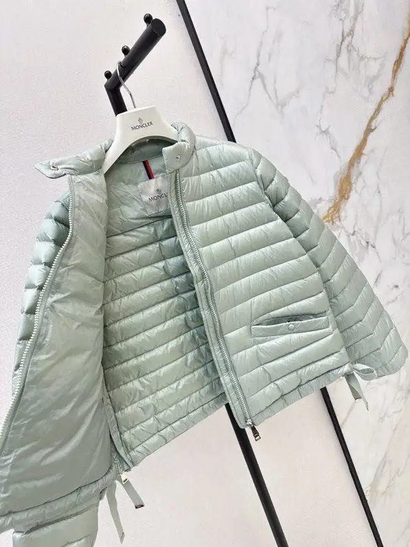 Moncler Jacket Down jacket women's — Photo 3