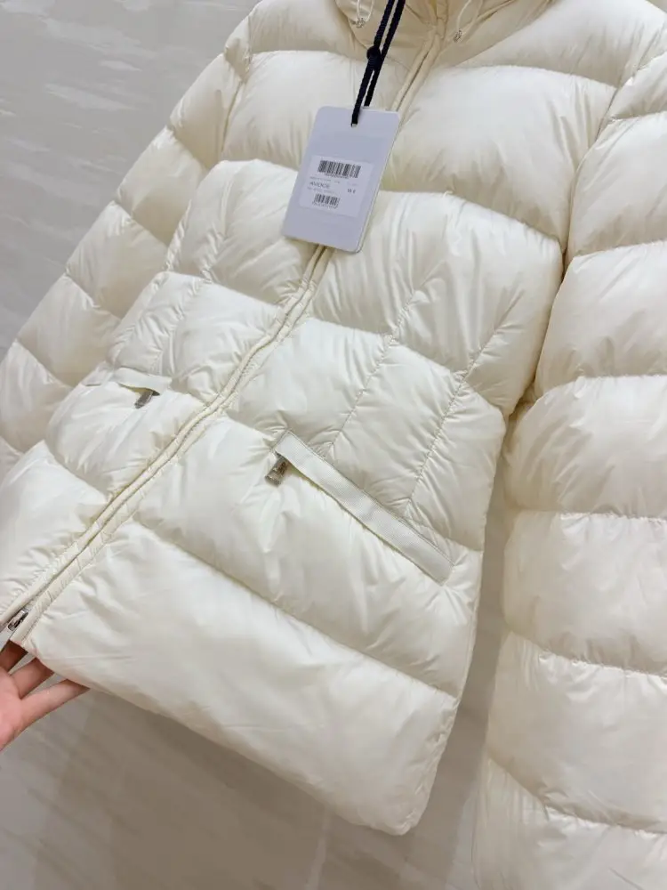 Moncler Куртка пуховик женская — Фото 3