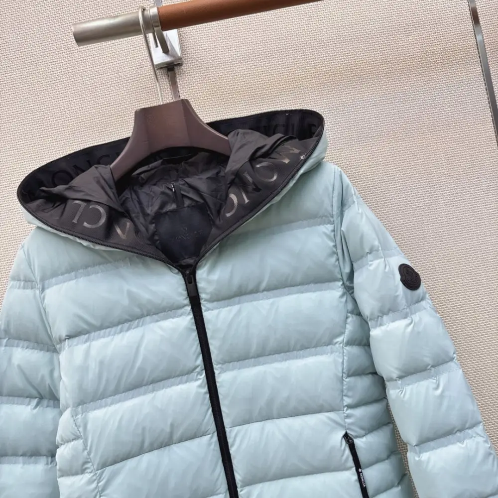 Moncler Куртка пуховик женская — Фото 3