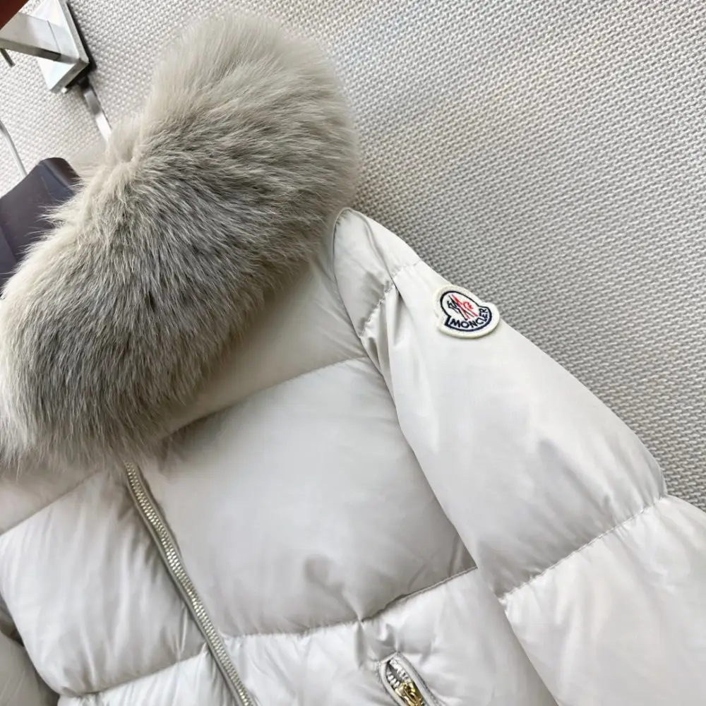 Moncler Куртка пуховик женская — Фото 3