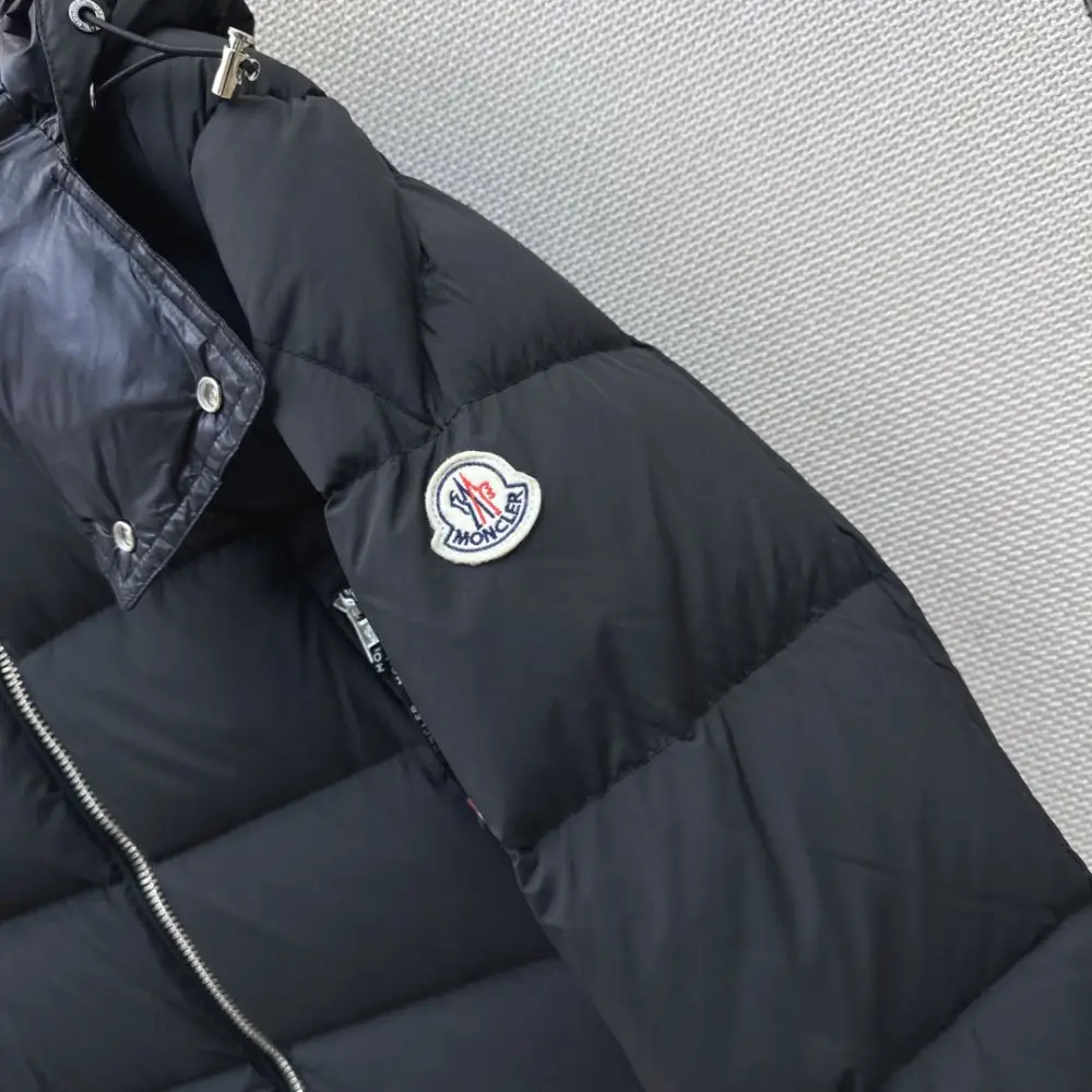 Moncler Jacket Down jacket women's — Photo 3