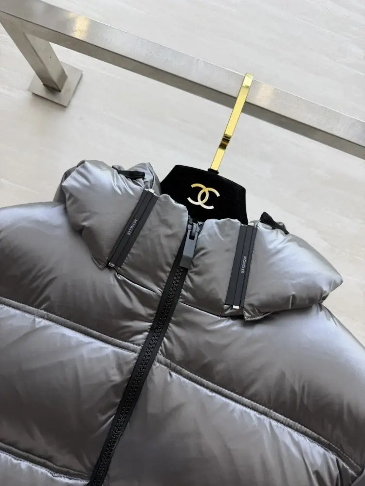 Moncler Jacket Down jacket women's — Photo 4