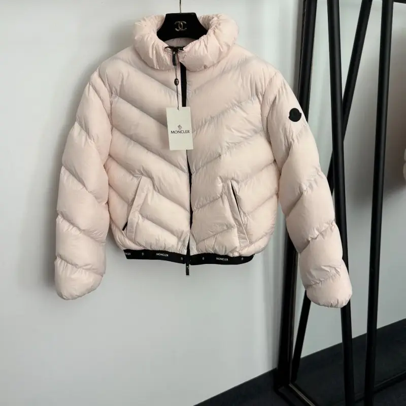 Moncler Куртка пуховик женская — Фото 4