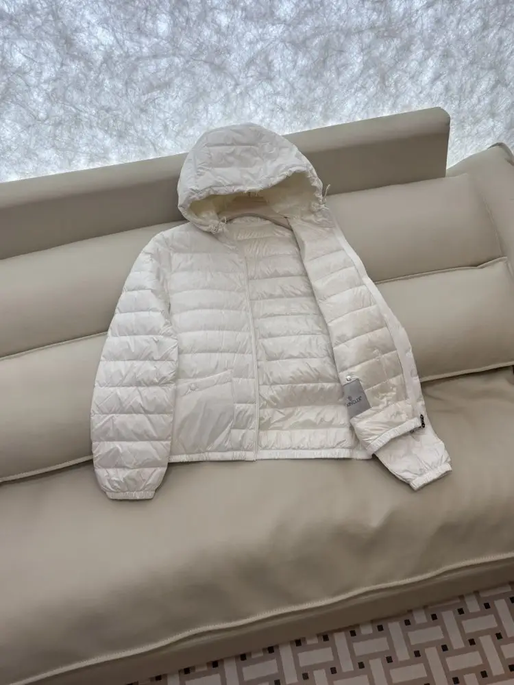 Moncler Jacket Down jacket women's — Photo 4