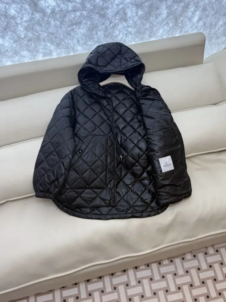 Moncler Куртка пуховик жіноча — Фото 4