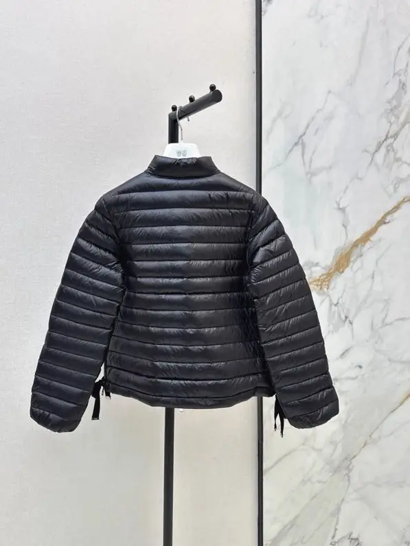 Moncler Куртка пуховик женская — Фото 5