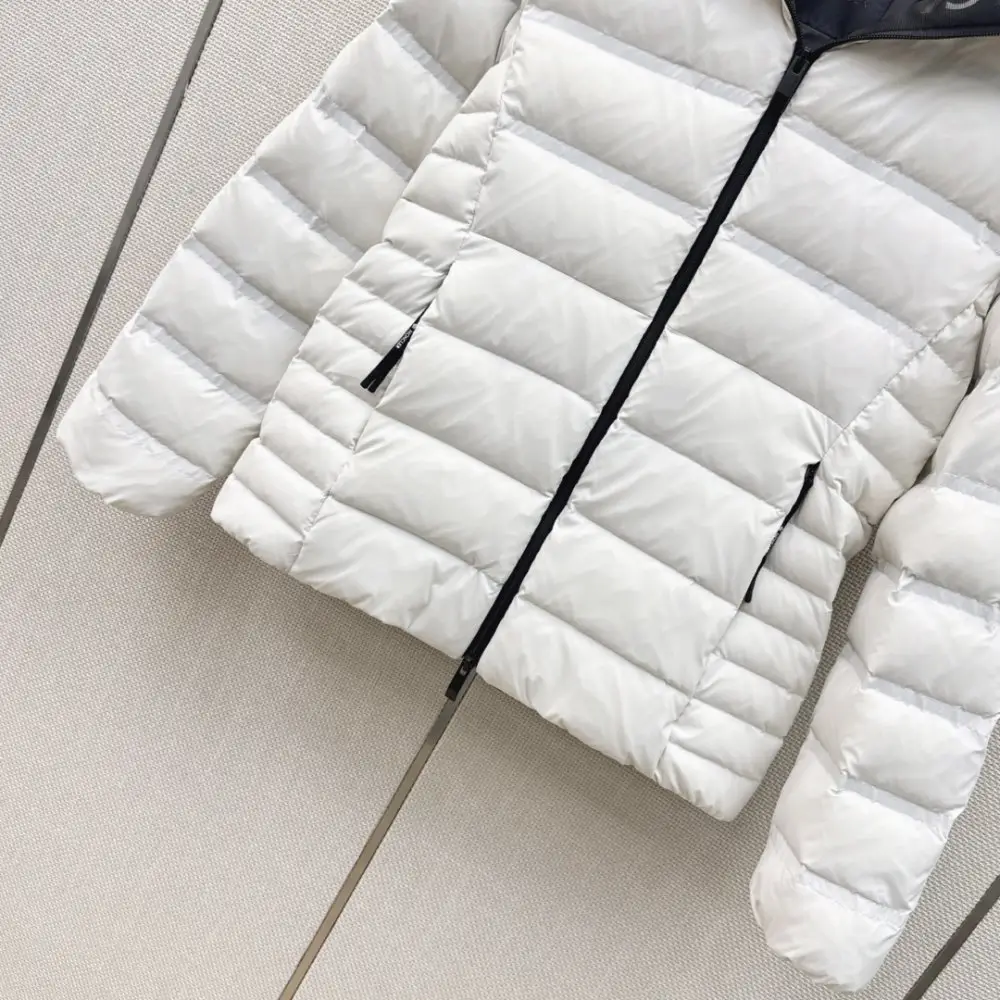 Moncler Куртка пуховик женская — Фото 5