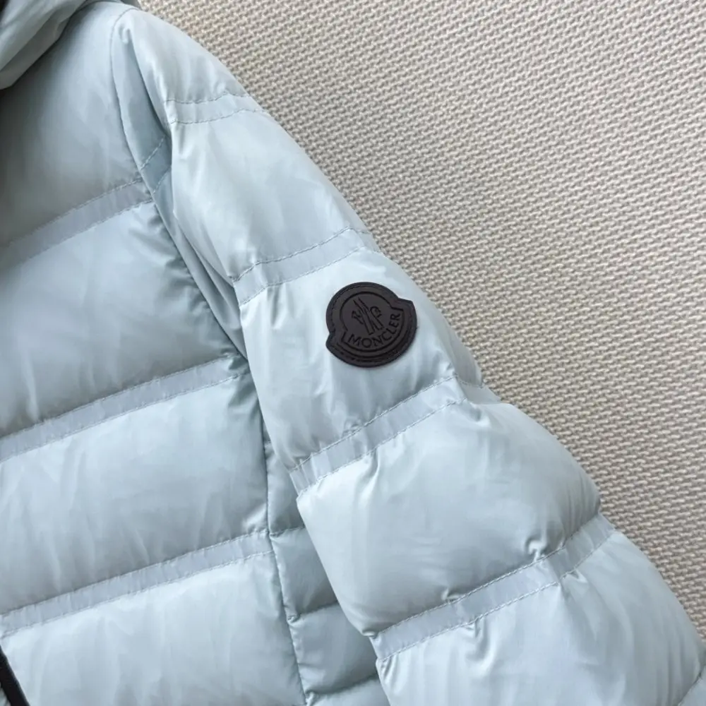 Moncler Куртка пуховик женская — Фото 5