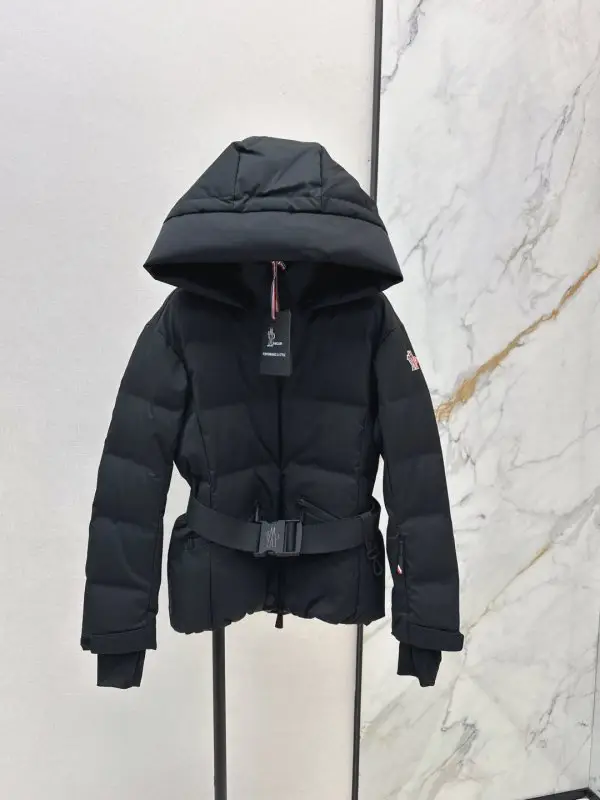 Moncler — Куртка лыжная женская