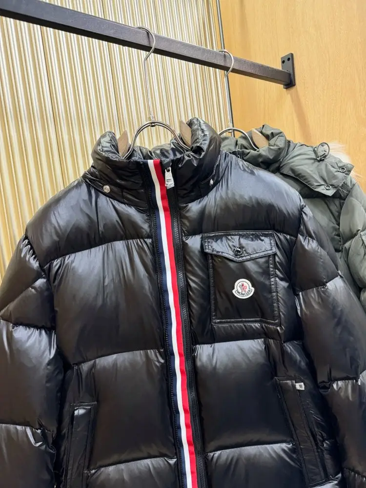 Moncler Куртка чоловіча — Фото 2