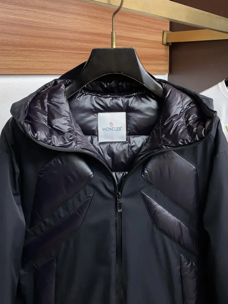 Moncler Jacket men's — Photo 2