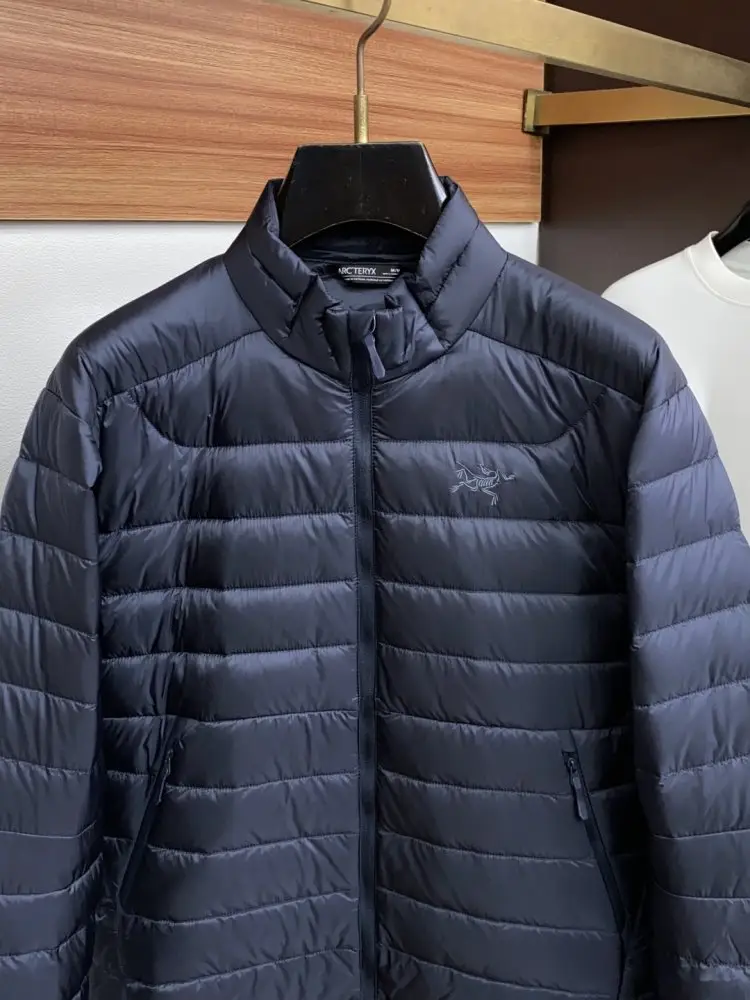 Moncler Куртка чоловіча — Фото 2