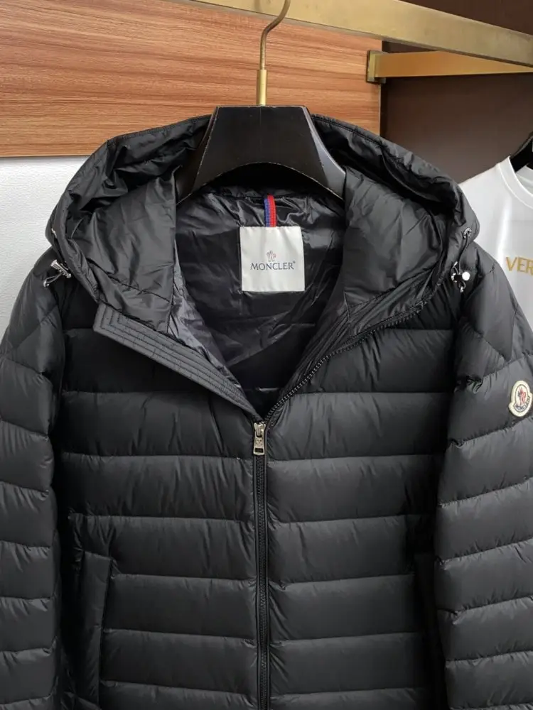 Moncler Куртка чоловіча — Фото 2