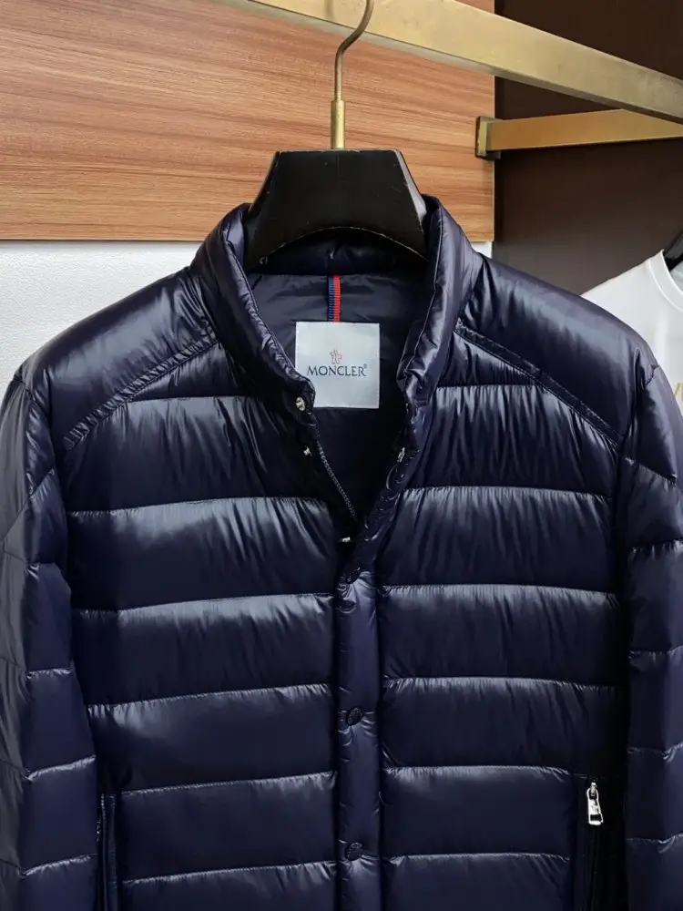 Moncler Jacket men's — Photo 2