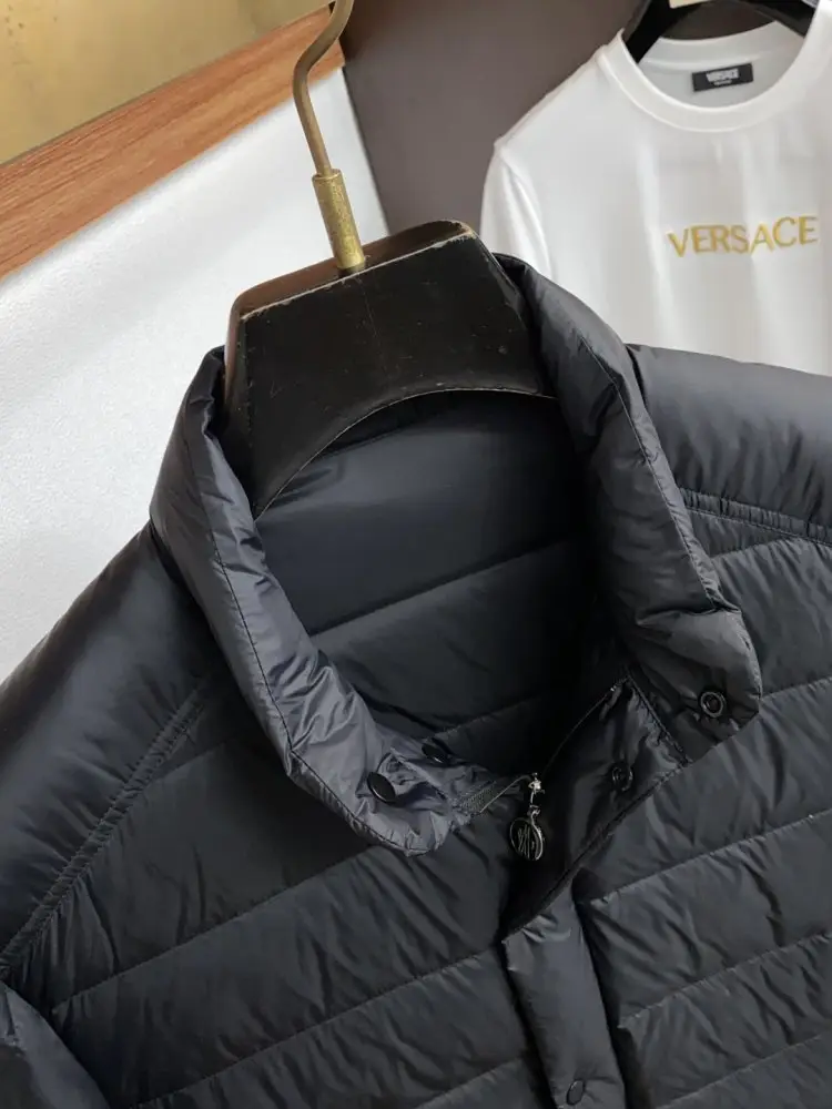Moncler Jacket men's — Photo 3