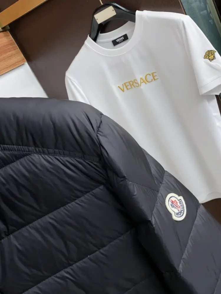 Moncler Jacket men's — Photo 4