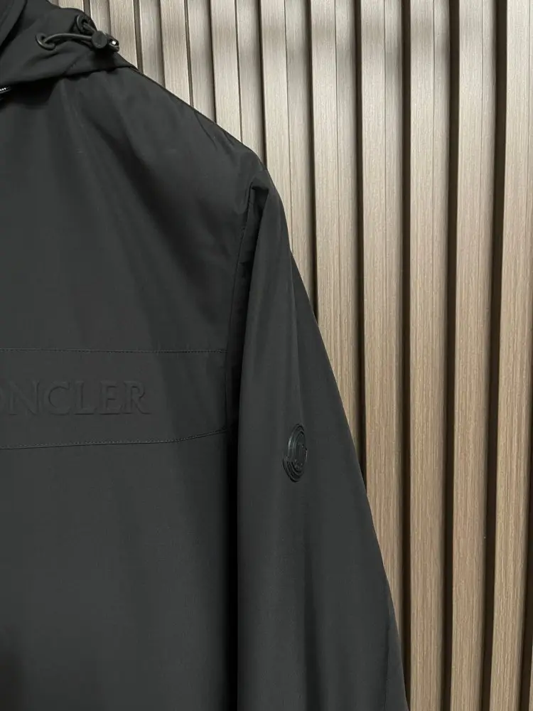 Moncler Jacket men's — Photo 4