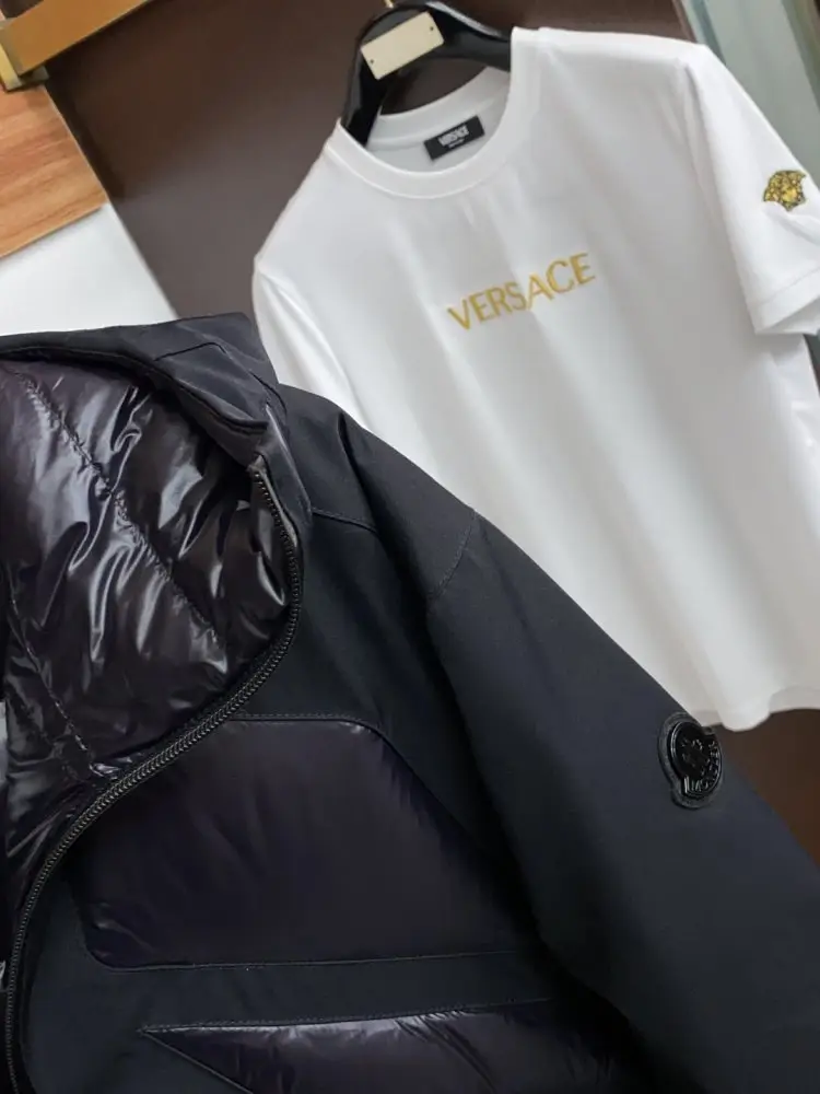 Moncler Jacket men's — Photo 4