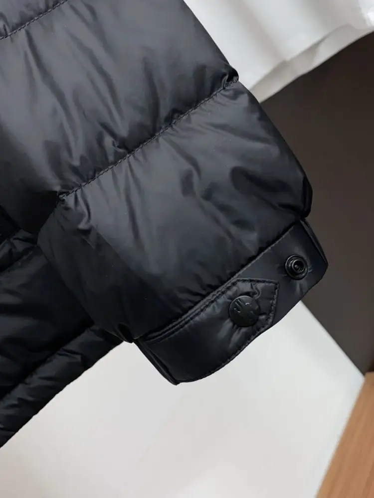 Moncler Jacket men's — Photo 5