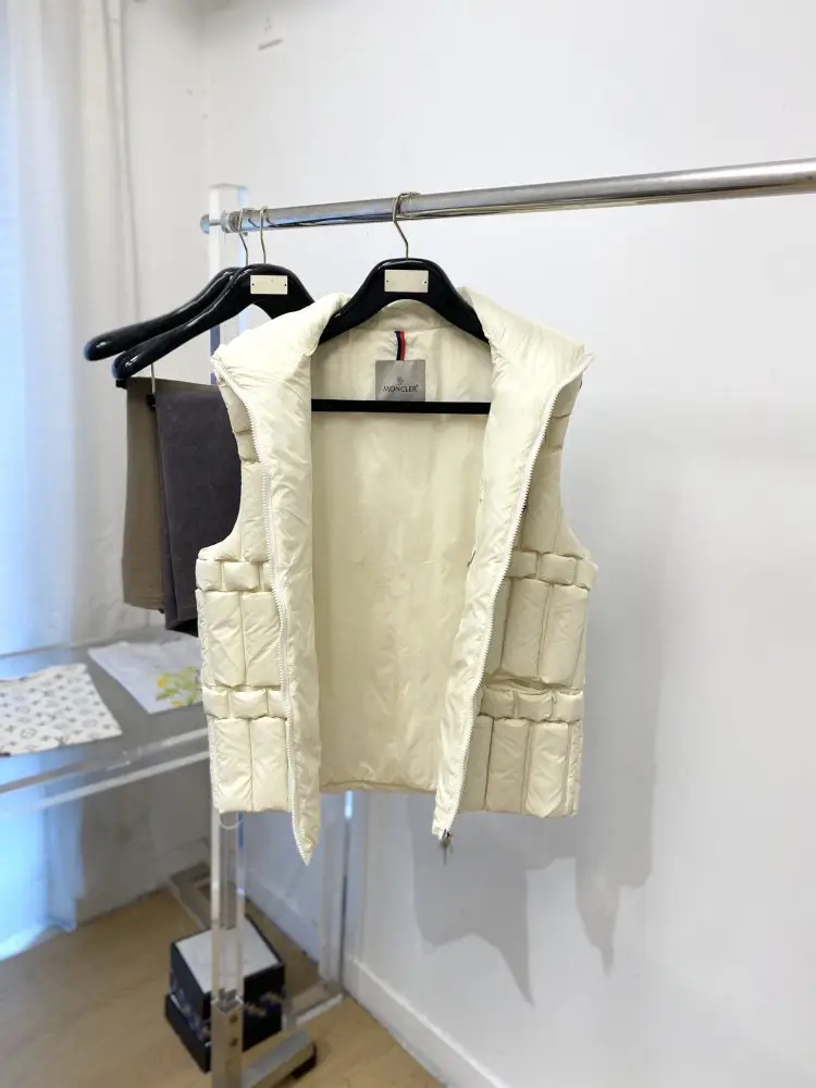 Moncler Jacket men's — Photo 5