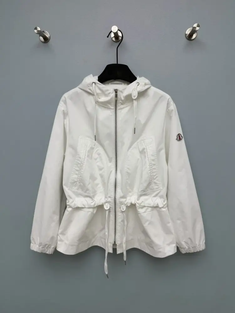 Moncler — Куртка жіноча