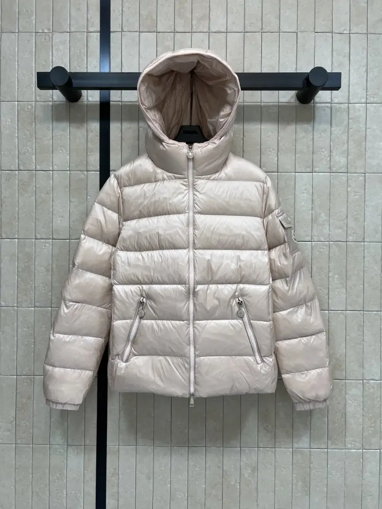 Moncler — Куртка жіноча