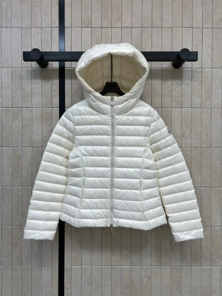 Moncler — Куртка жіноча