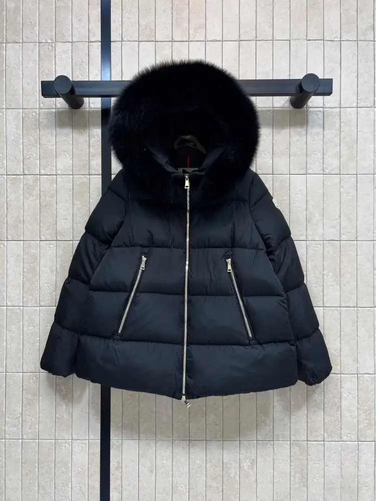 Moncler — Куртка жіноча