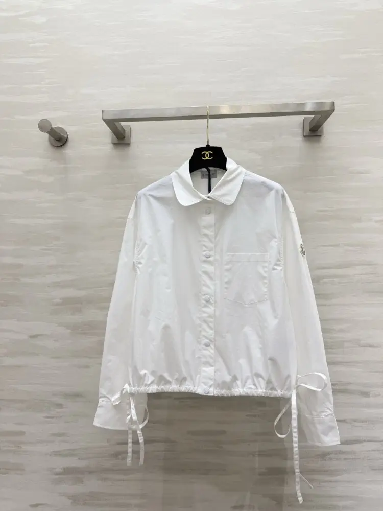 Moncler Куртка женская — Фото 1