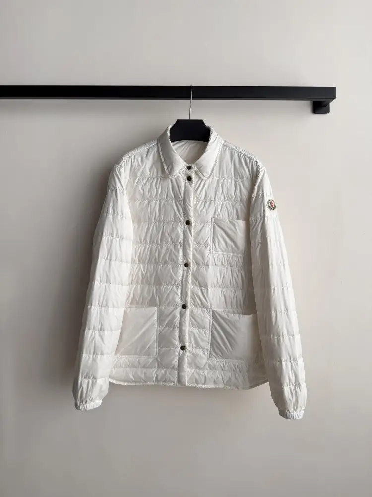 Moncler — Куртка жіноча