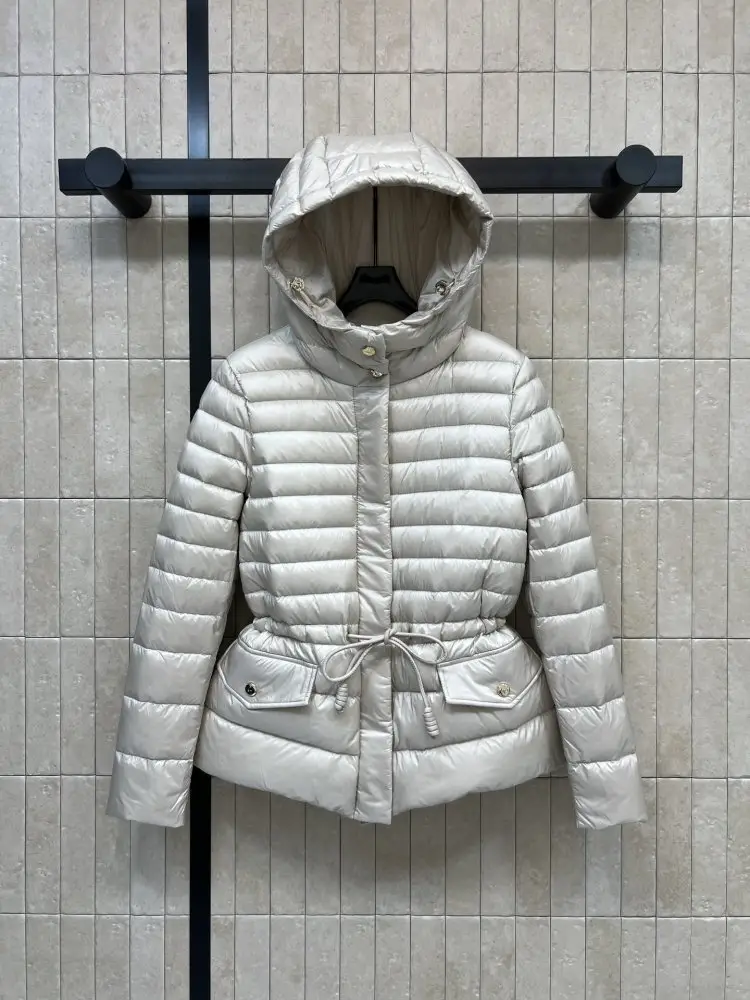 Moncler — Куртка жіноча