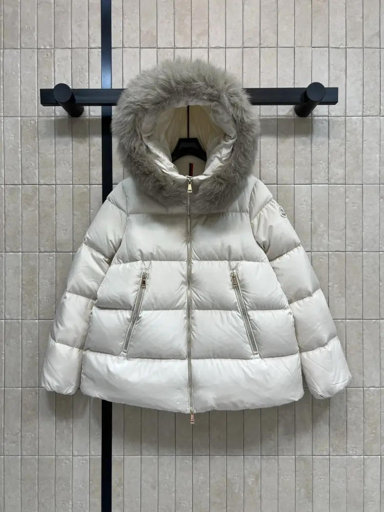 Moncler — Куртка жіноча