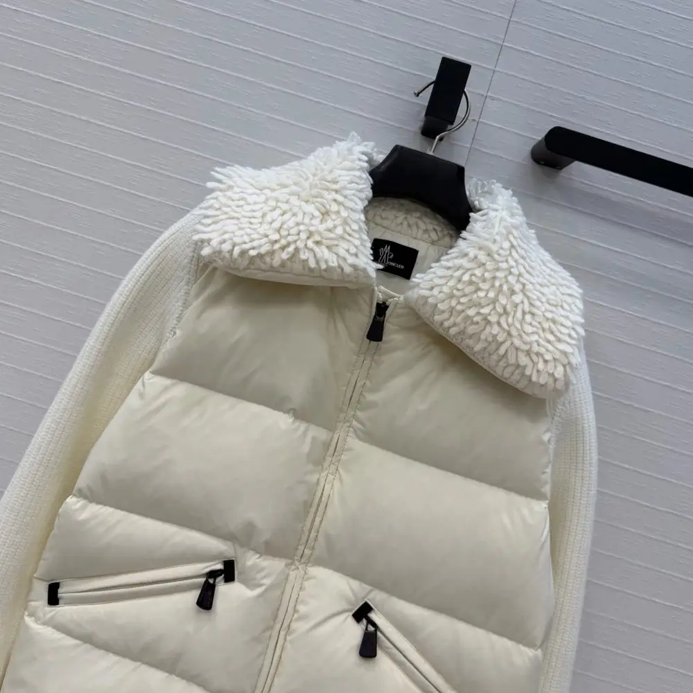 Moncler Куртка женская — Фото 2