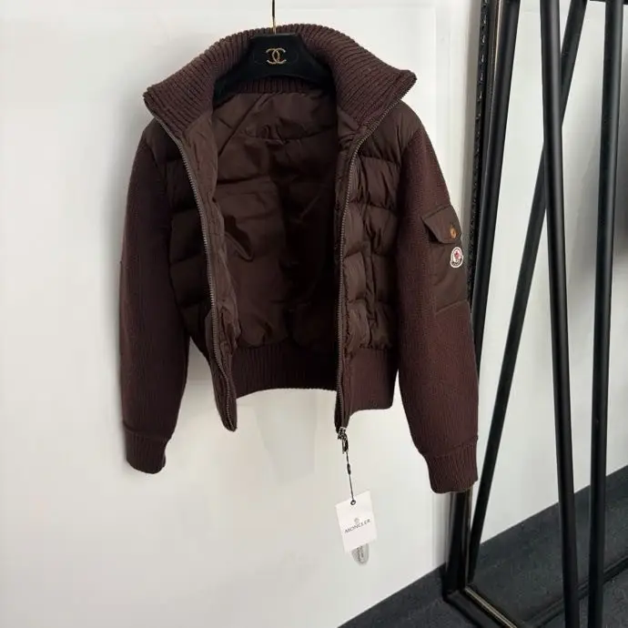 Moncler Куртка жіноча — Фото 2