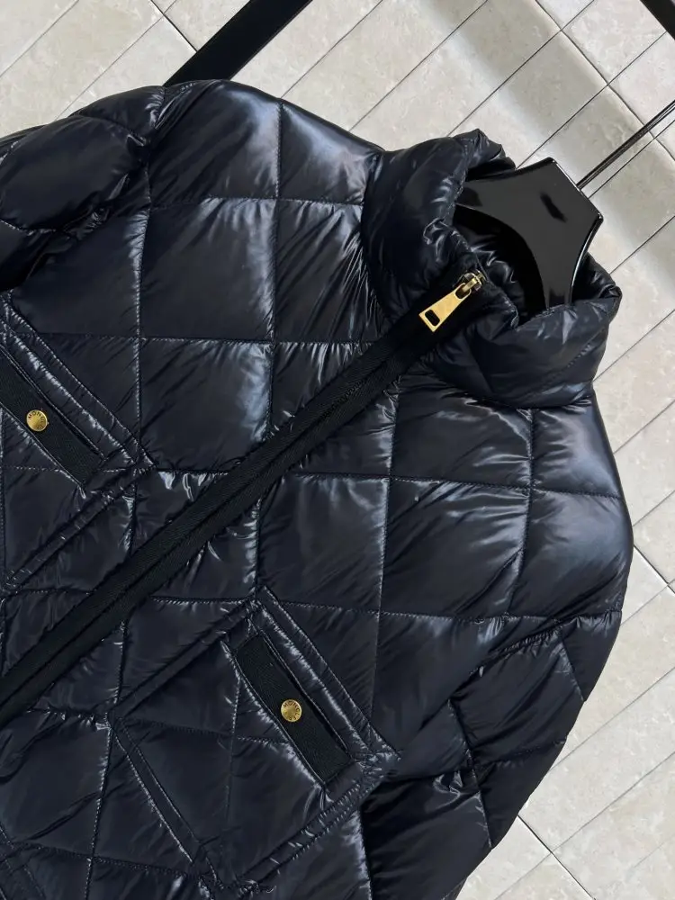 Moncler Куртка женская — Фото 2