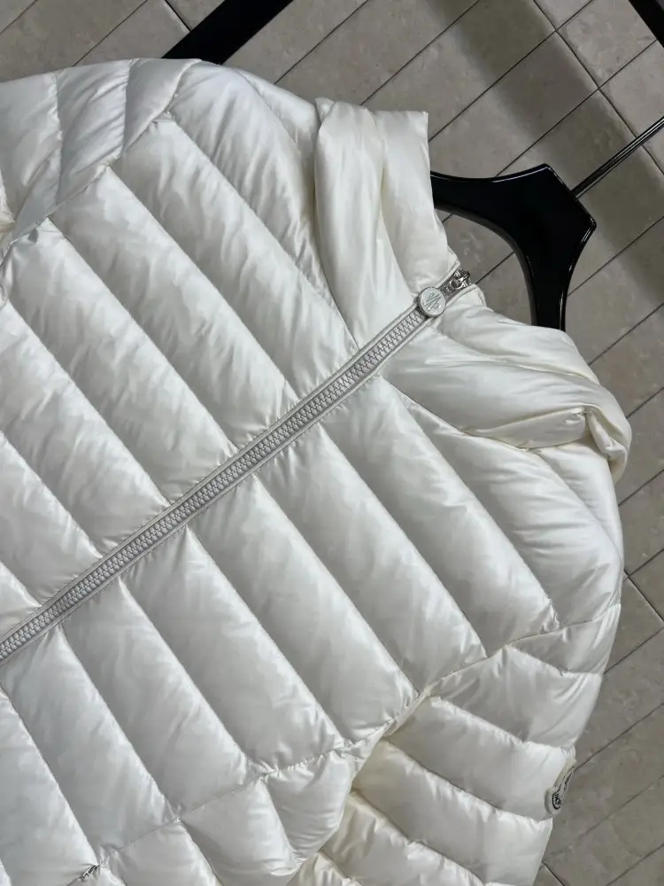 Moncler Куртка жіноча — Фото 2