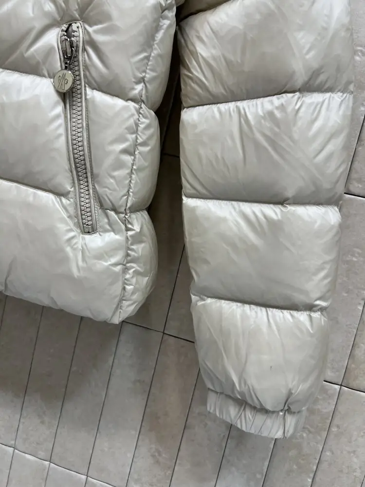 Moncler Jacket women's — Photo 2
